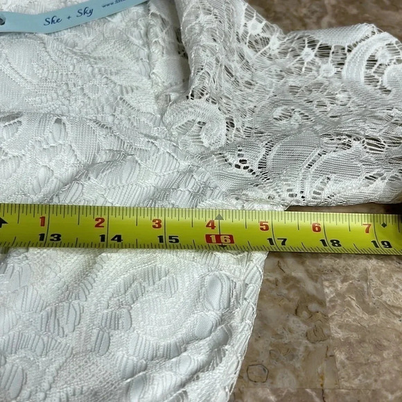 White lace dress,bell sleeve,NWT !floral lace, Medium,wedding,resort,romantic - Picture 12 of 14